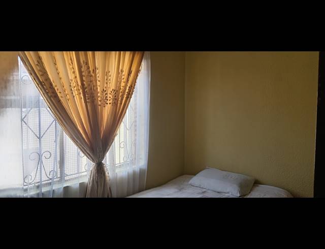 3 BEDROOM FREEHOLD FOR SALE IN JOUBERTON